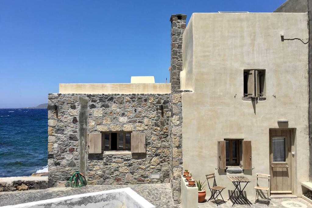 הוילה Mandrákion Poseidon House מראה חיצוני תמונה