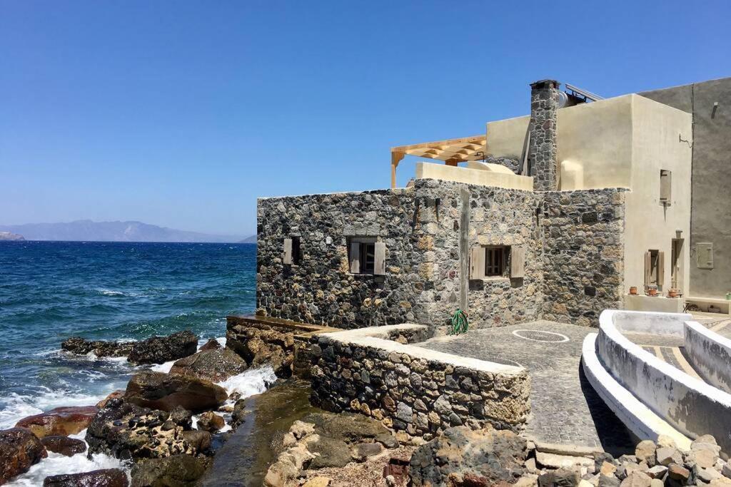 הוילה Mandrákion Poseidon House מראה חיצוני תמונה